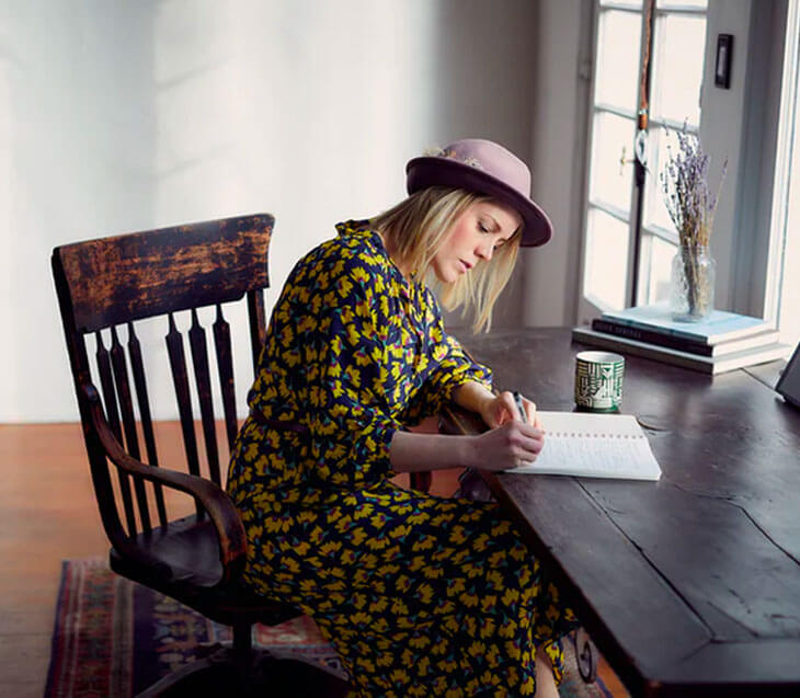 AI-optimized author bio